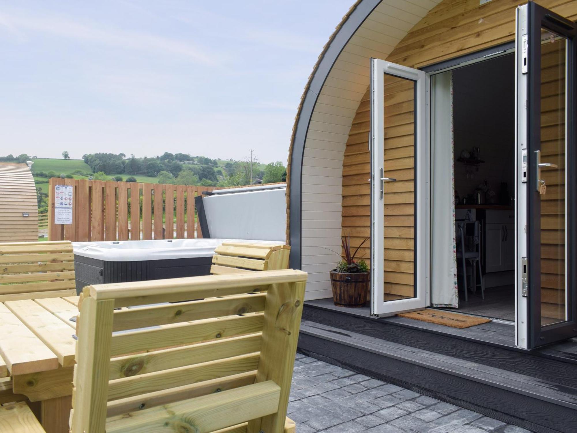 Efyrnwy Pod Vip Villa Llanfyllin Kültér fotó
